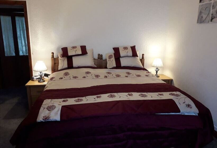 Отель The Anchorage