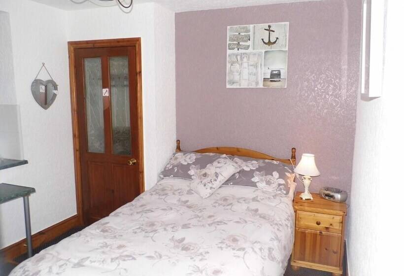 Отель The Anchorage