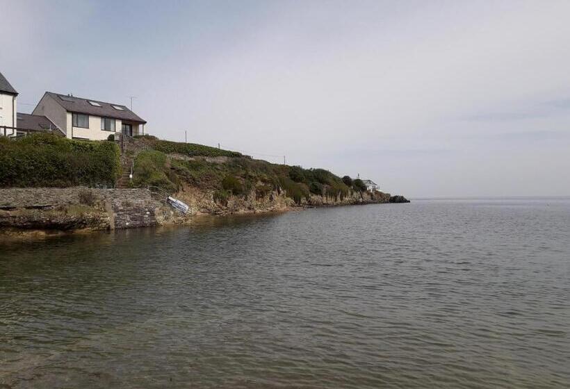 Отель The Anchorage