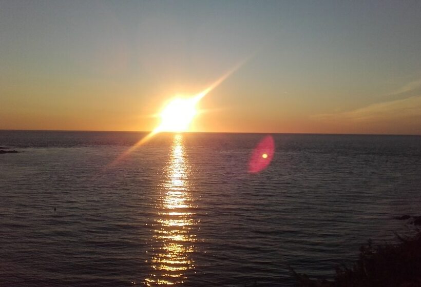 Отель The Anchorage