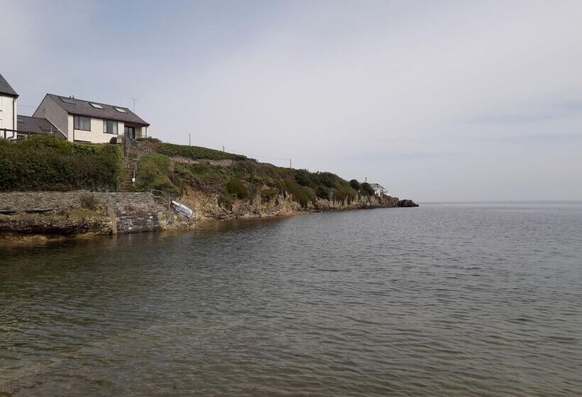 Отель The Anchorage