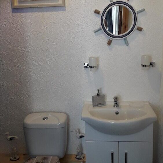 Отель The Anchorage