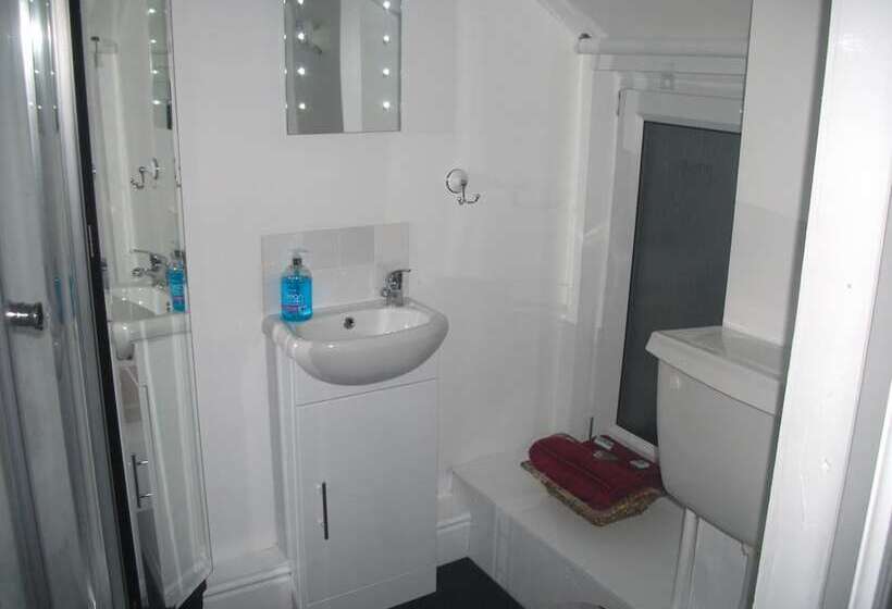 Отель The Anchorage