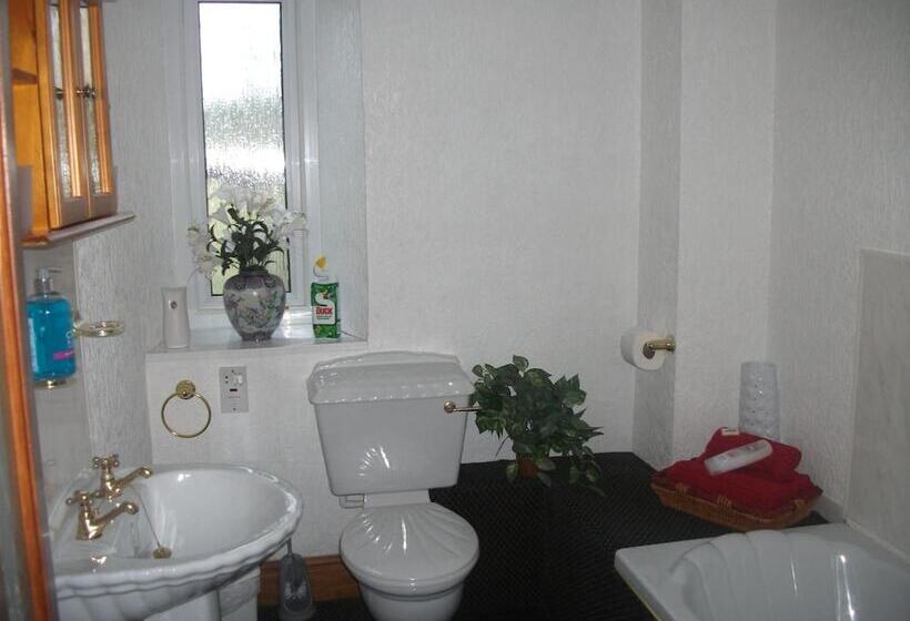 Отель The Anchorage