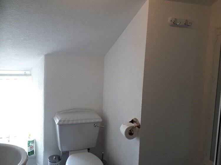 Отель The Anchorage