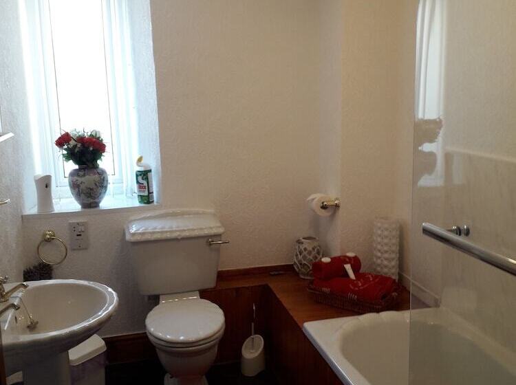 Отель The Anchorage