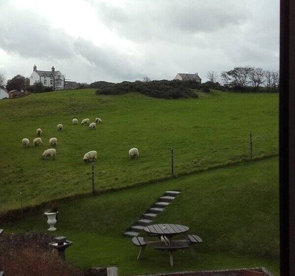 Отель The Anchorage