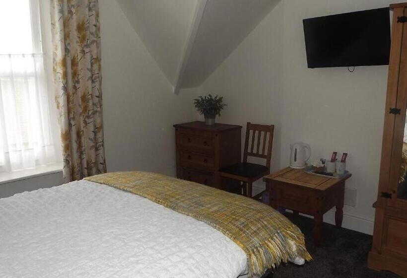 The Dolphin Hotel & Restaurant