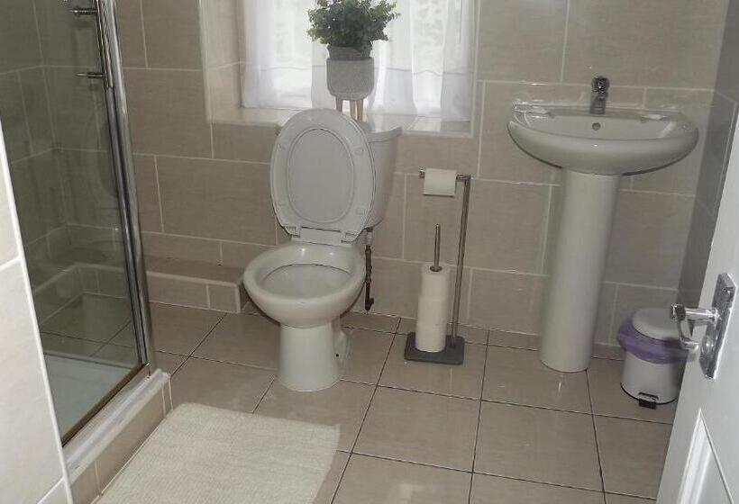 The Dolphin Hotel & Restaurant