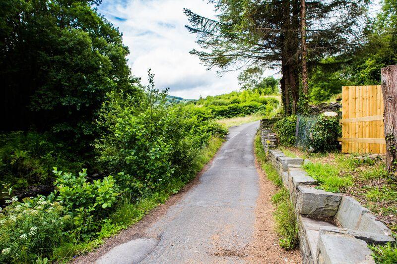 Отель The Falcon Inn Retreat