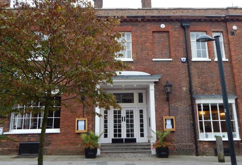 בית מלון כפרי The George At Baldock