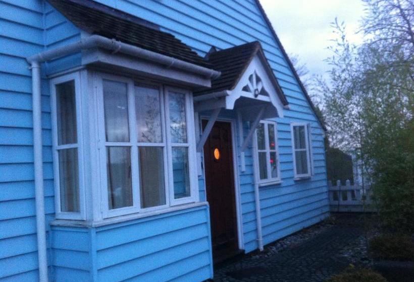 فندق The Greyhound Cottage