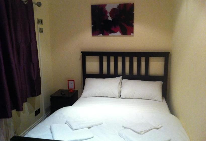 فندق The Greyhound Cottage