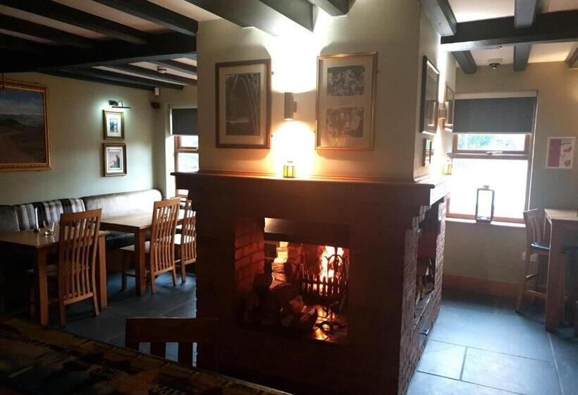 ホテル The Huntsman Of Little Wenlock