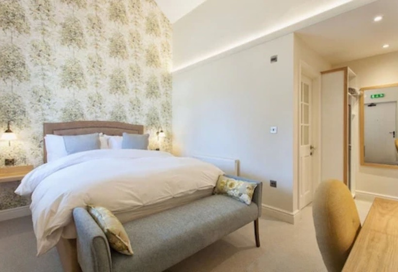 ホテル The Inn West End