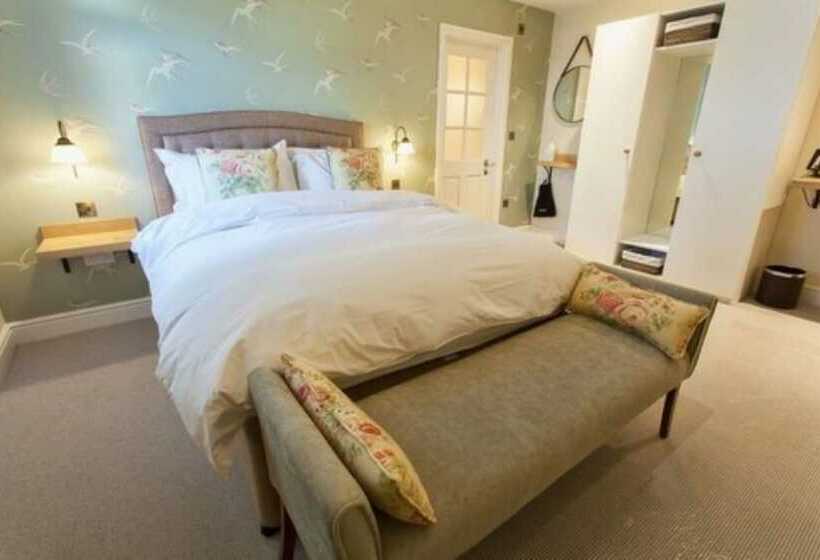 ホテル The Inn West End