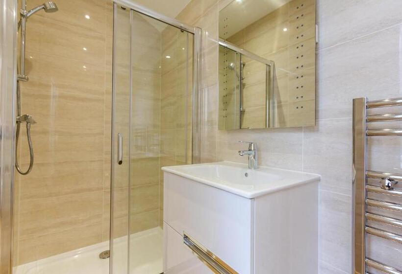 호텔 The Lion Gate Mews