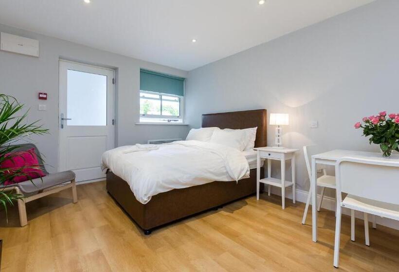 호텔 The Lion Gate Mews