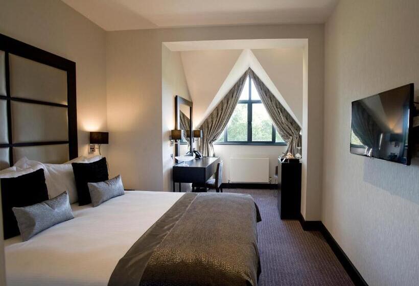 בית מלון כפרי The Lodge At Kingswood