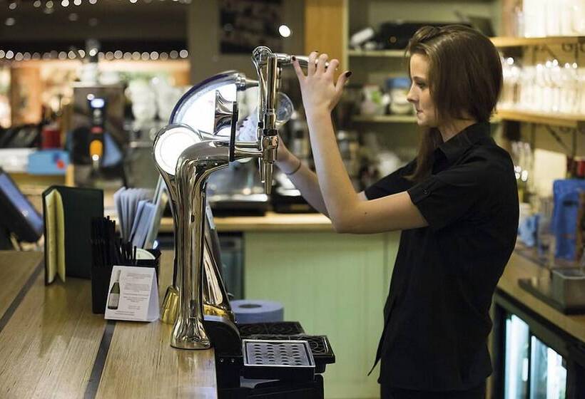 The Peppermill Town House Hotel & Restaurant