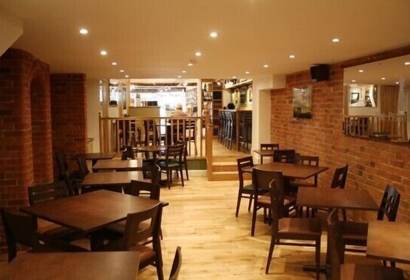 The Peppermill Town House Hotel & Restaurant