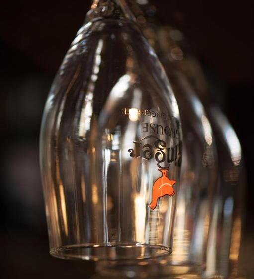 호텔 The Racehorses