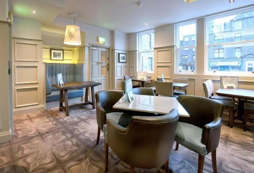 Отель The Saltoun Inn