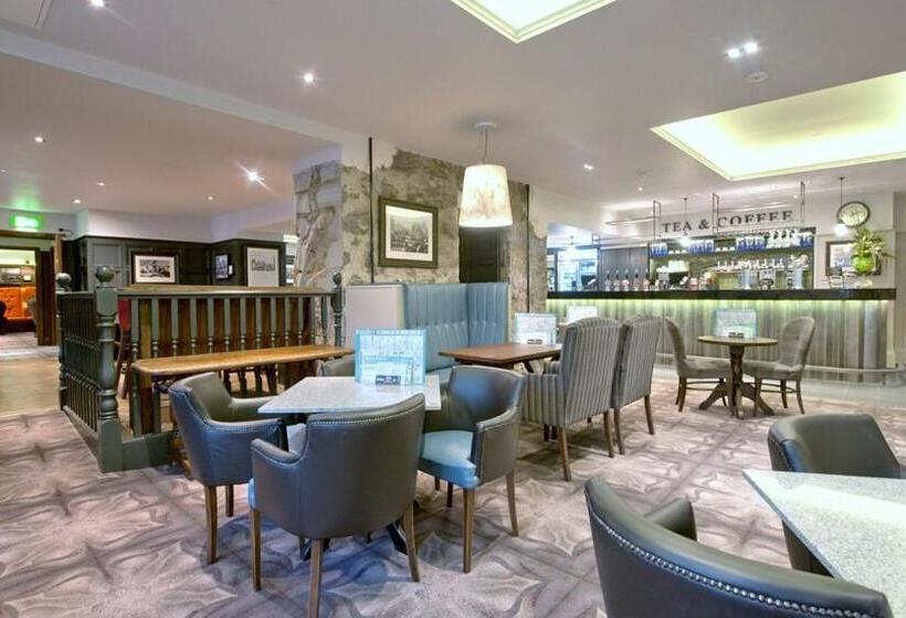 Отель The Saltoun Inn