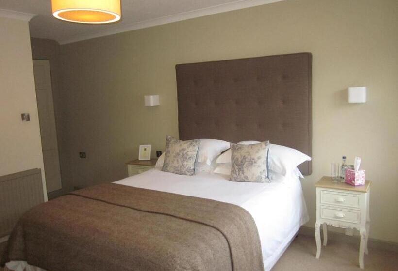 فندق The Tytherleigh Arms