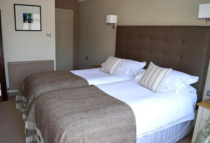 فندق The Tytherleigh Arms