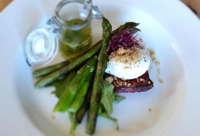 فندق The Tytherleigh Arms