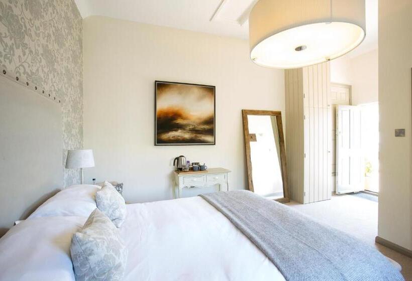 فندق The Tytherleigh Arms