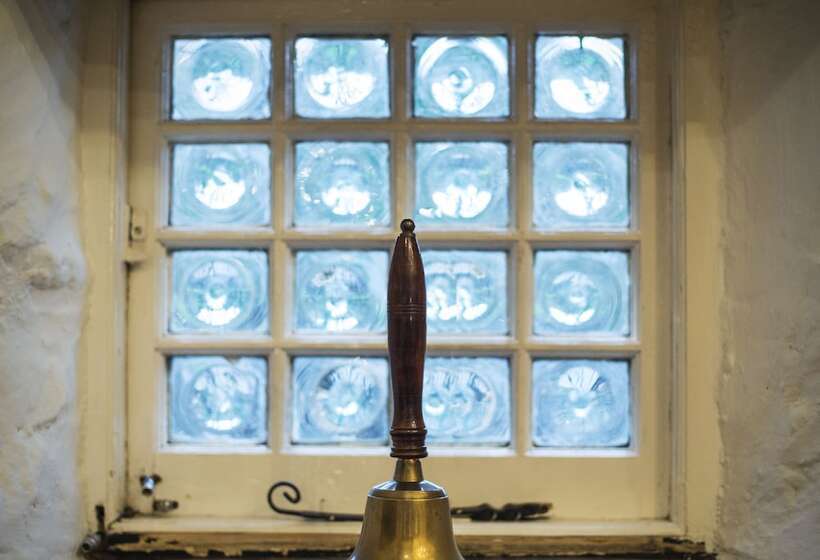 בית מלון כפרי Trewern Arms