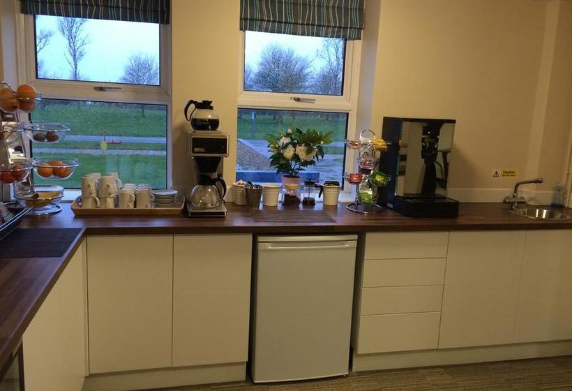 Отель Twinwoods Guestrooms