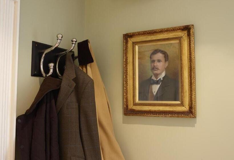 Отель Y Meirionnydd Townhouse