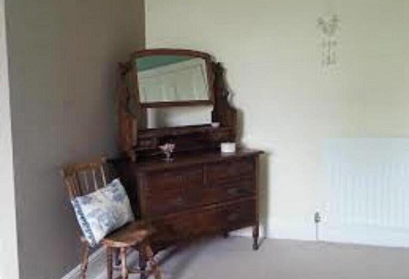 Low Gingerfield Farm B&b