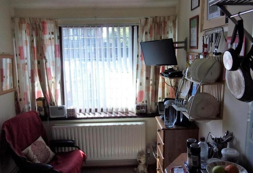 Mike & Carolyn Ball B&b