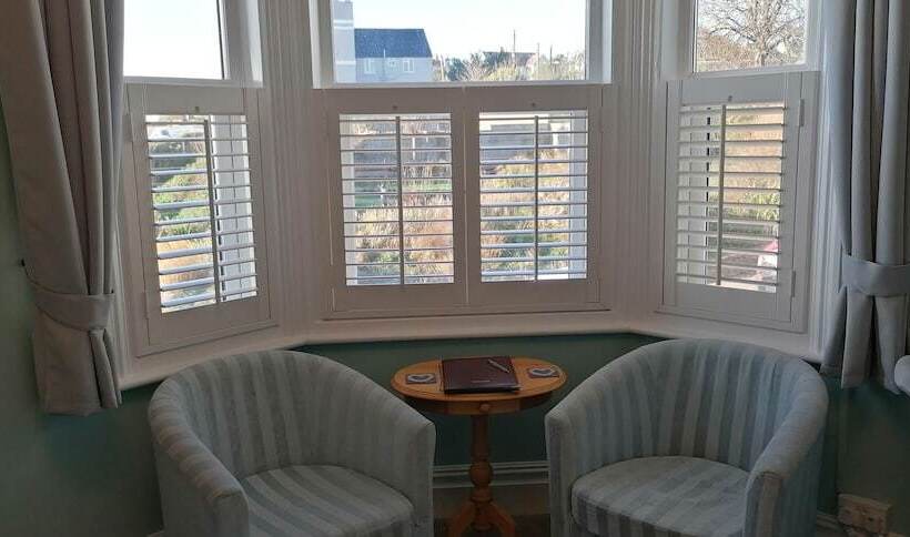 ベッドアンドブレックファースト Pebbles House Room Only