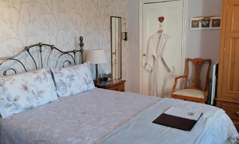 ベッドアンドブレックファースト Pebbles House Room Only