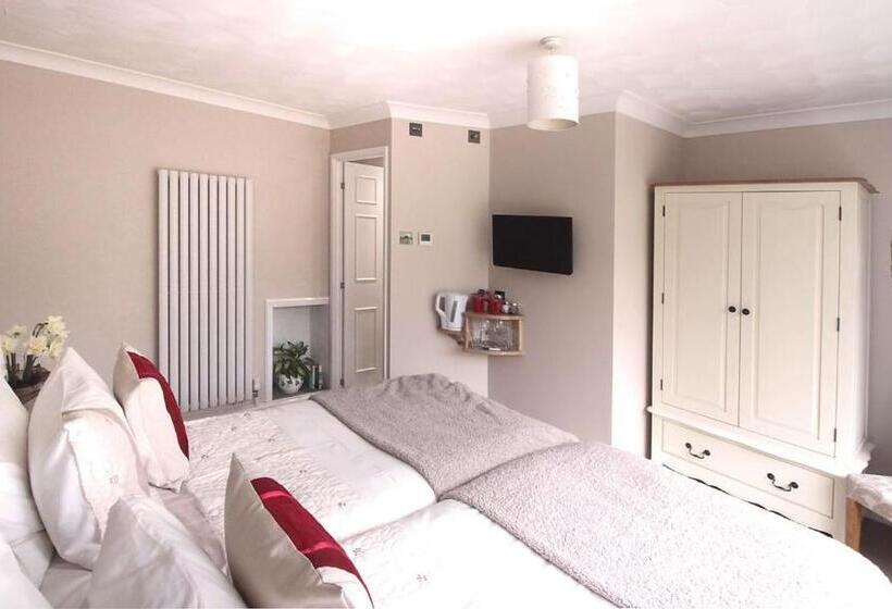 Seven Bed And Breakfast