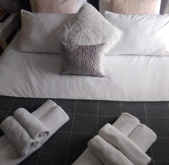 Sleep, Eat, Repeat Bed And Breakfast