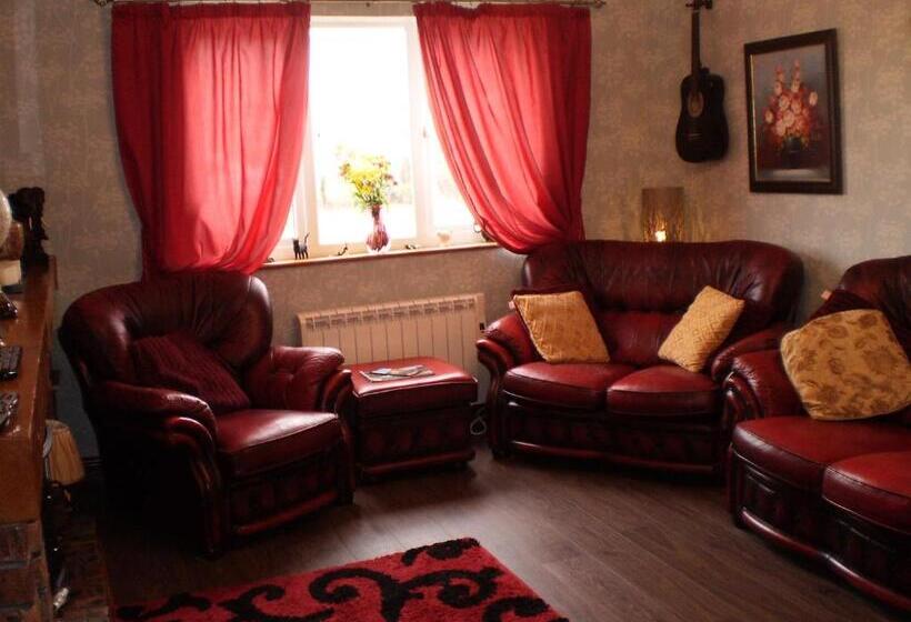 Sportsmans Lodge Bed And Breakfast