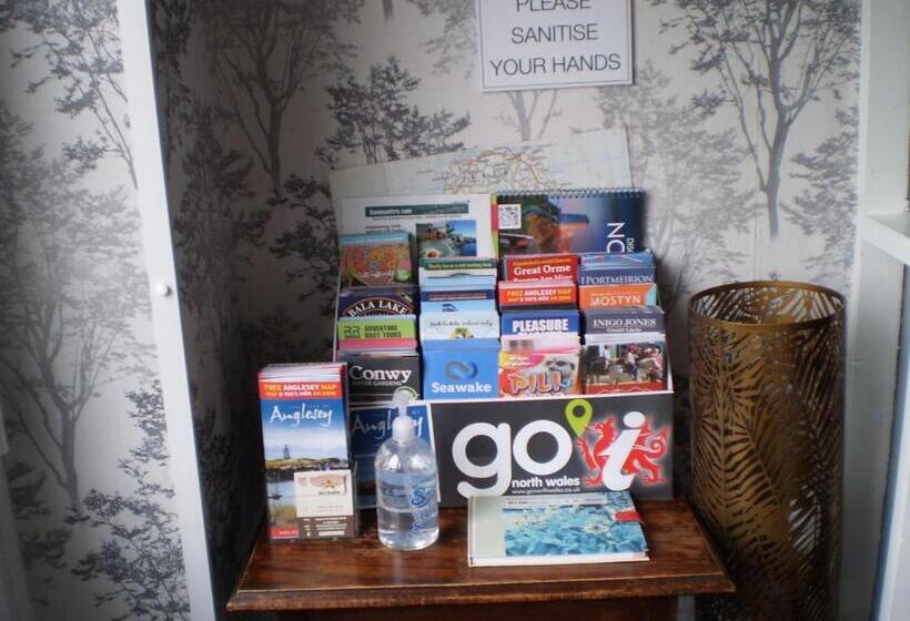 Sportsmans Lodge Bed And Breakfast