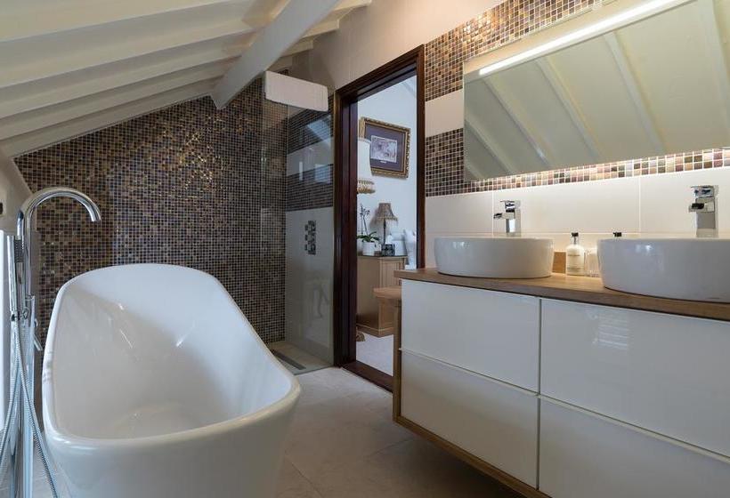 Summerhouse Bed & Breakfast