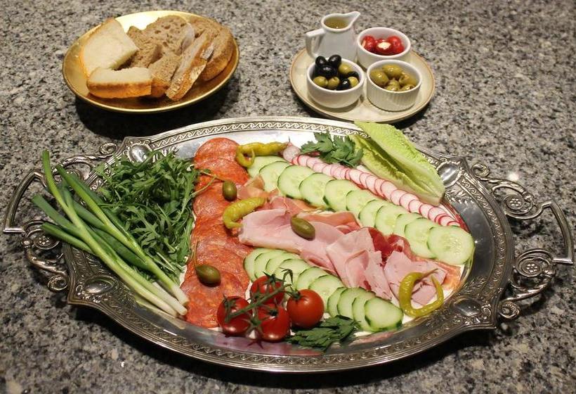 Summerhouse Bed & Breakfast