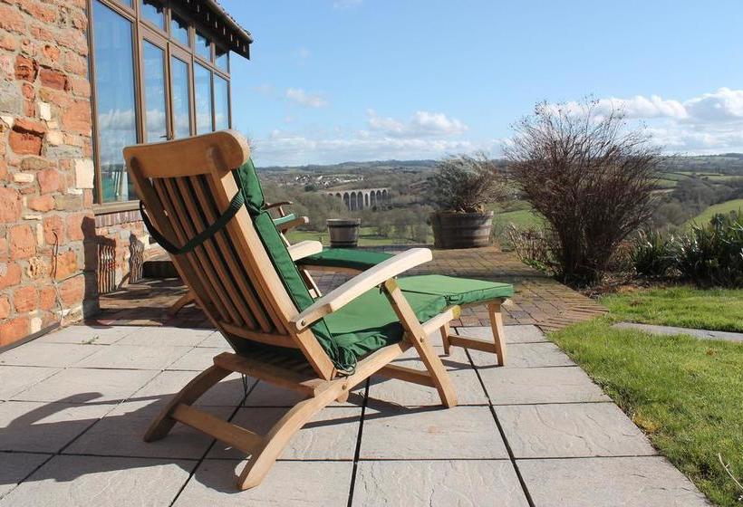 Summerhouse Bed & Breakfast