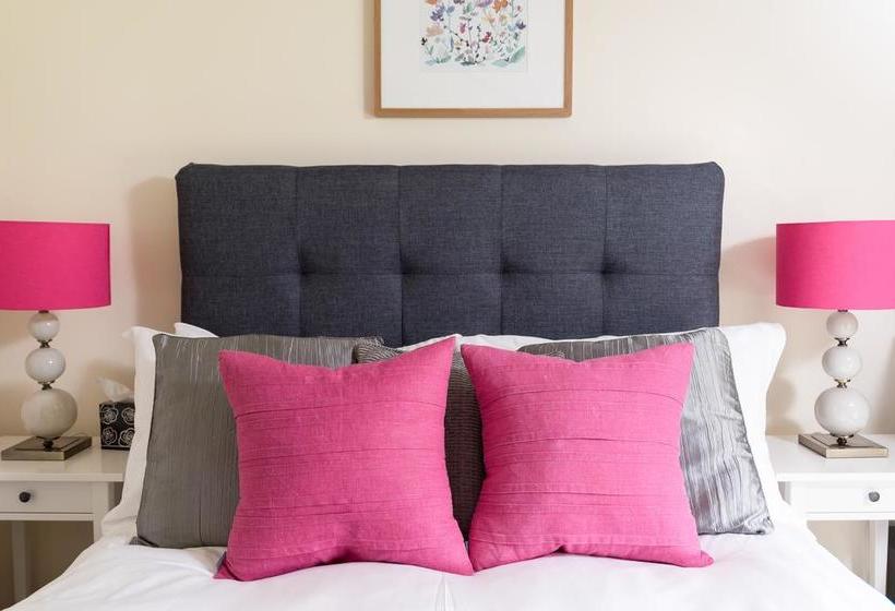 Summerhouse Bed & Breakfast