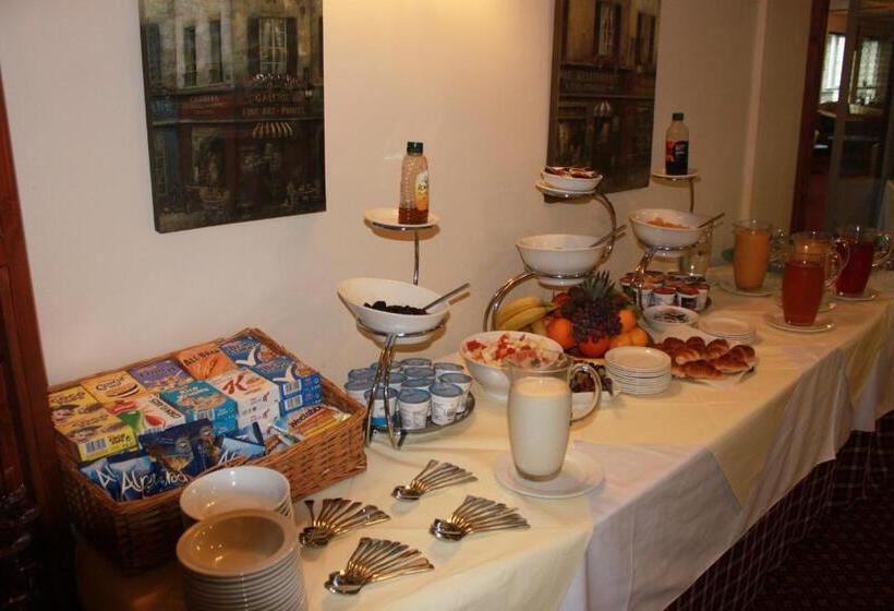 The Brander Lodge Hotel And Bistro