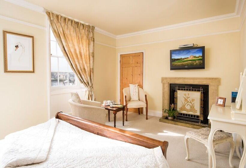 The Walls Bed And Breakfast