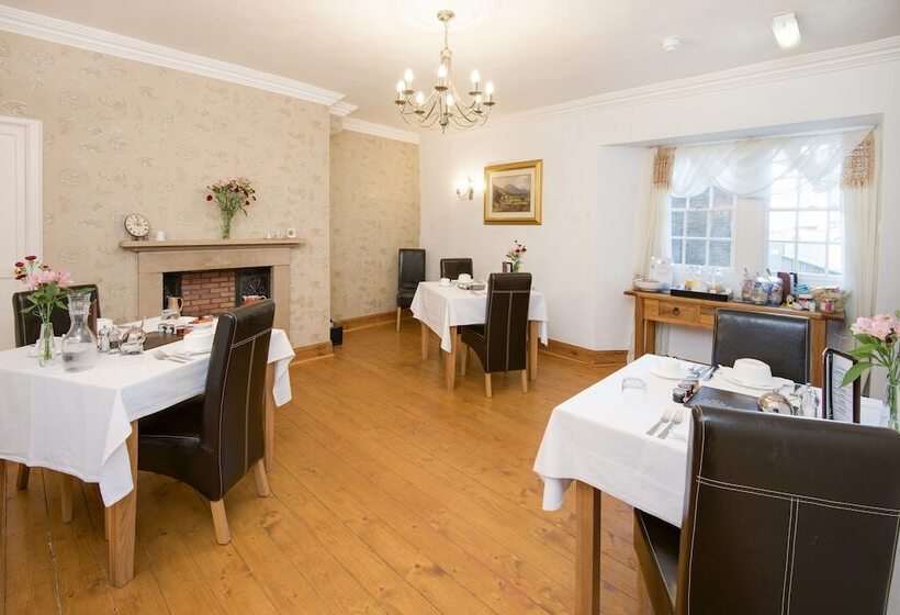 The Walls Bed And Breakfast